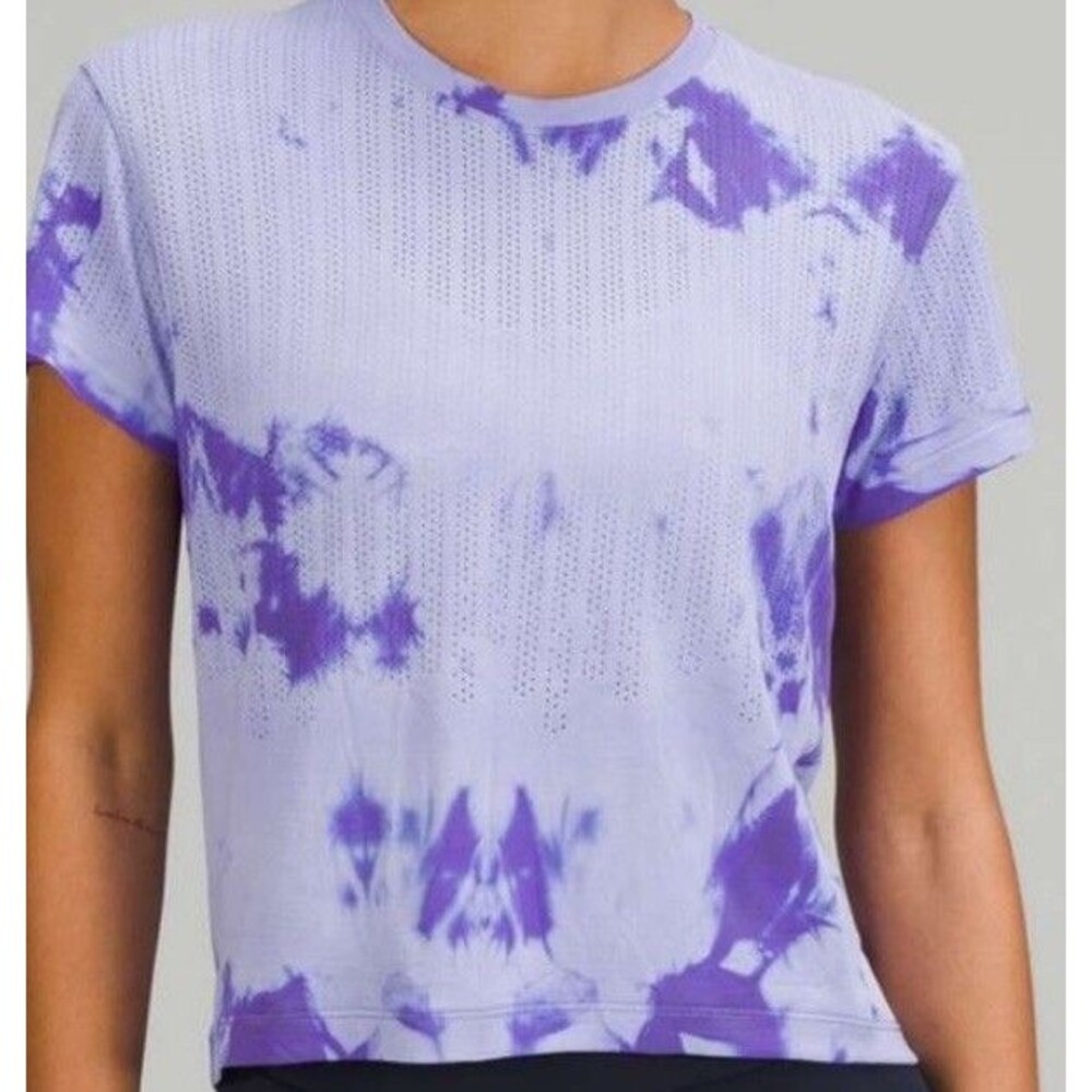 Lululemon Size 12 Train To Be Short Sleeve Shirt Purple Tie Dye